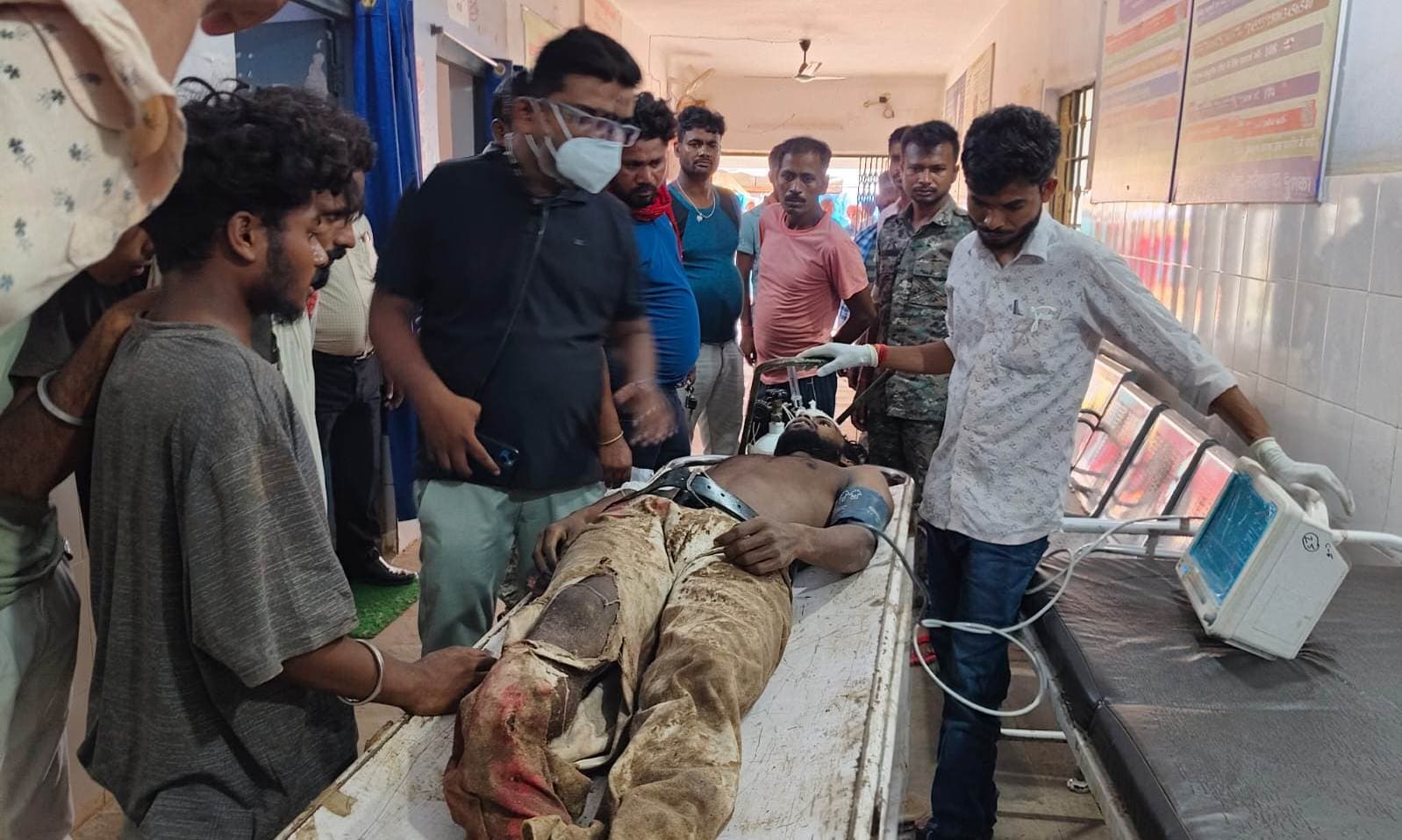 Accident News : कंटेनर के धक्के से बाइक सवार की मौत, आक्रोशित ग्रामीणों ने किया सड़क जाम