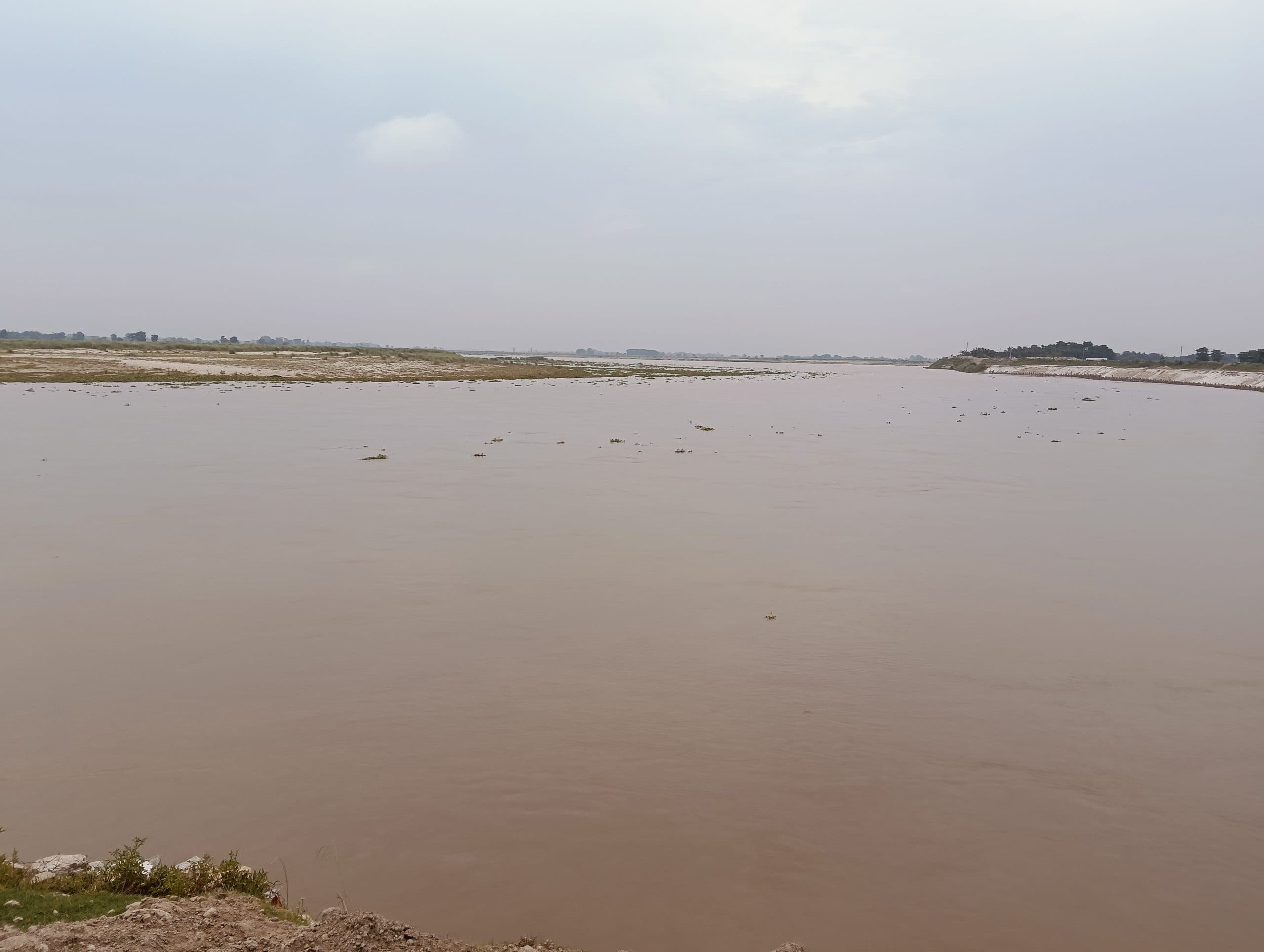 महानंदा का जलस्तर में हुई बढ़ोतरी