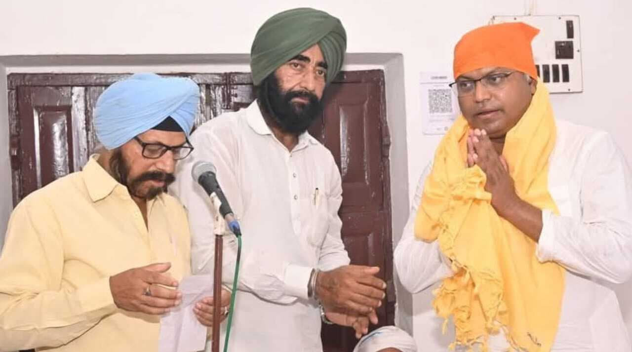 गुरु के हस्तलिखित ग्रंथ के दर्शन कर मन तृप्त हुआ, मनीष वर्मा