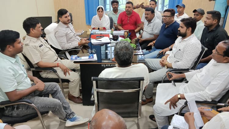 बारसोई के चापाखोर में 9 वर्षों से बिजली की बाट जोह रहे हैं उपभोक्ता