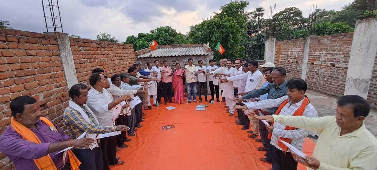 भाजपा कार्यकर्ताओं ने मोदी सरकार की गिनायी उपलब्धियां