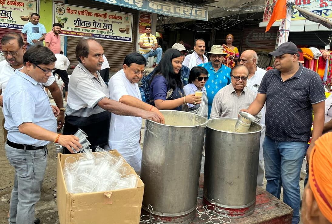 बिहार प्रादेशिक मारवाड़ी सम्मेलन ने किया सत्तू वितरण