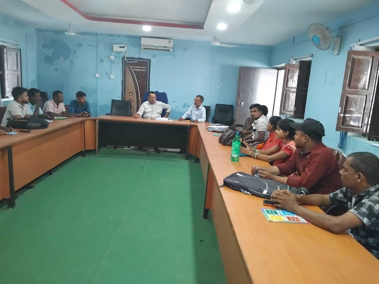 मतदाता सूची में योग्य अभ्यर्थियों को नाम जोड़ें