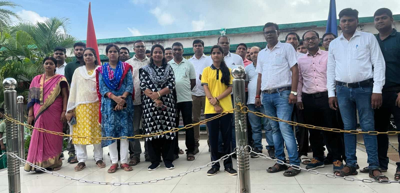 आकांक्षा में आरके प्लस टू हाइस्कूल के दो विद्यार्थियों का चयन