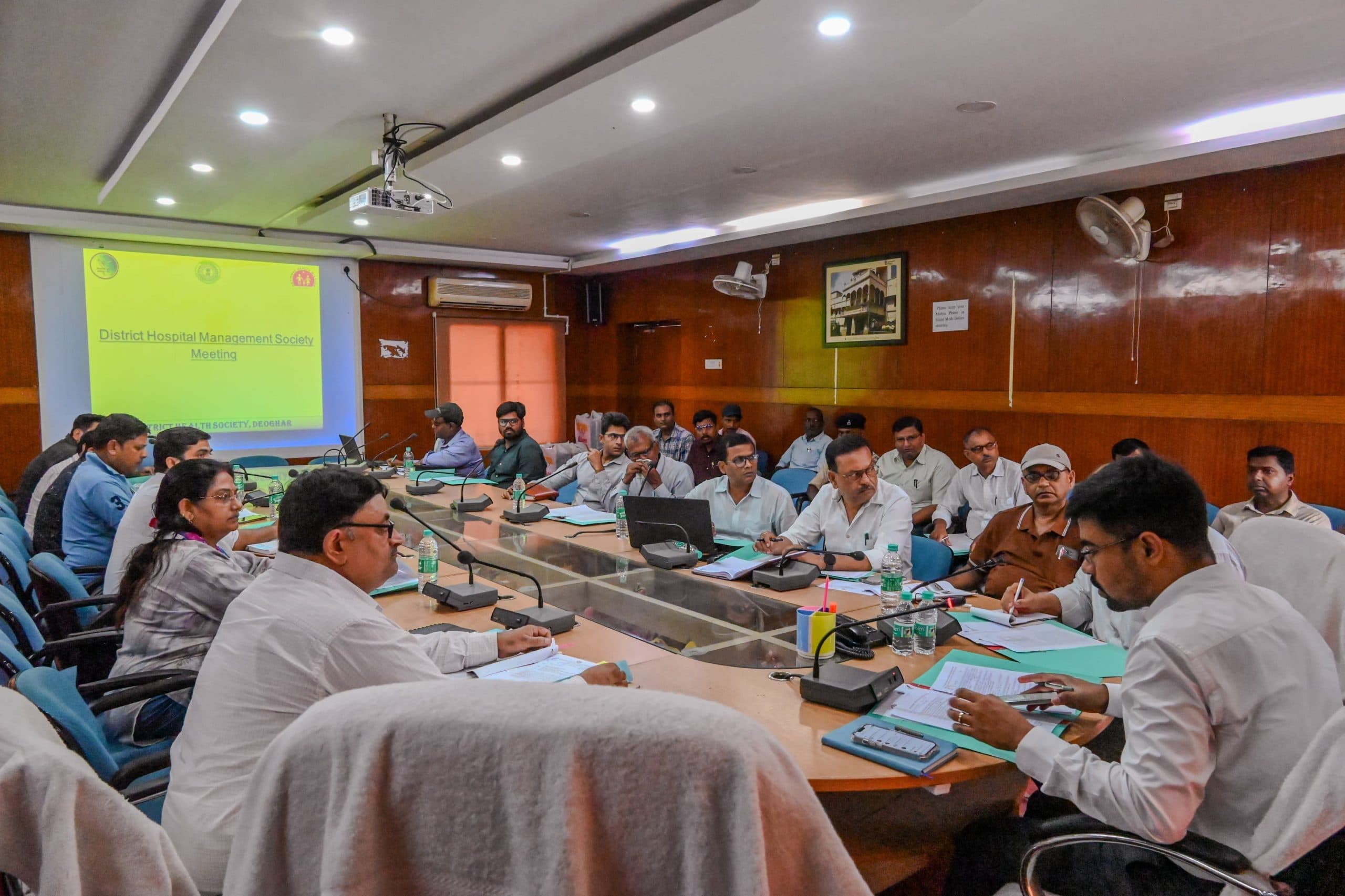 Deoghar News : सदर अस्पताल का दूसरा गेट बनाने व अतिक्रमण हटाने का प्रस्ताव