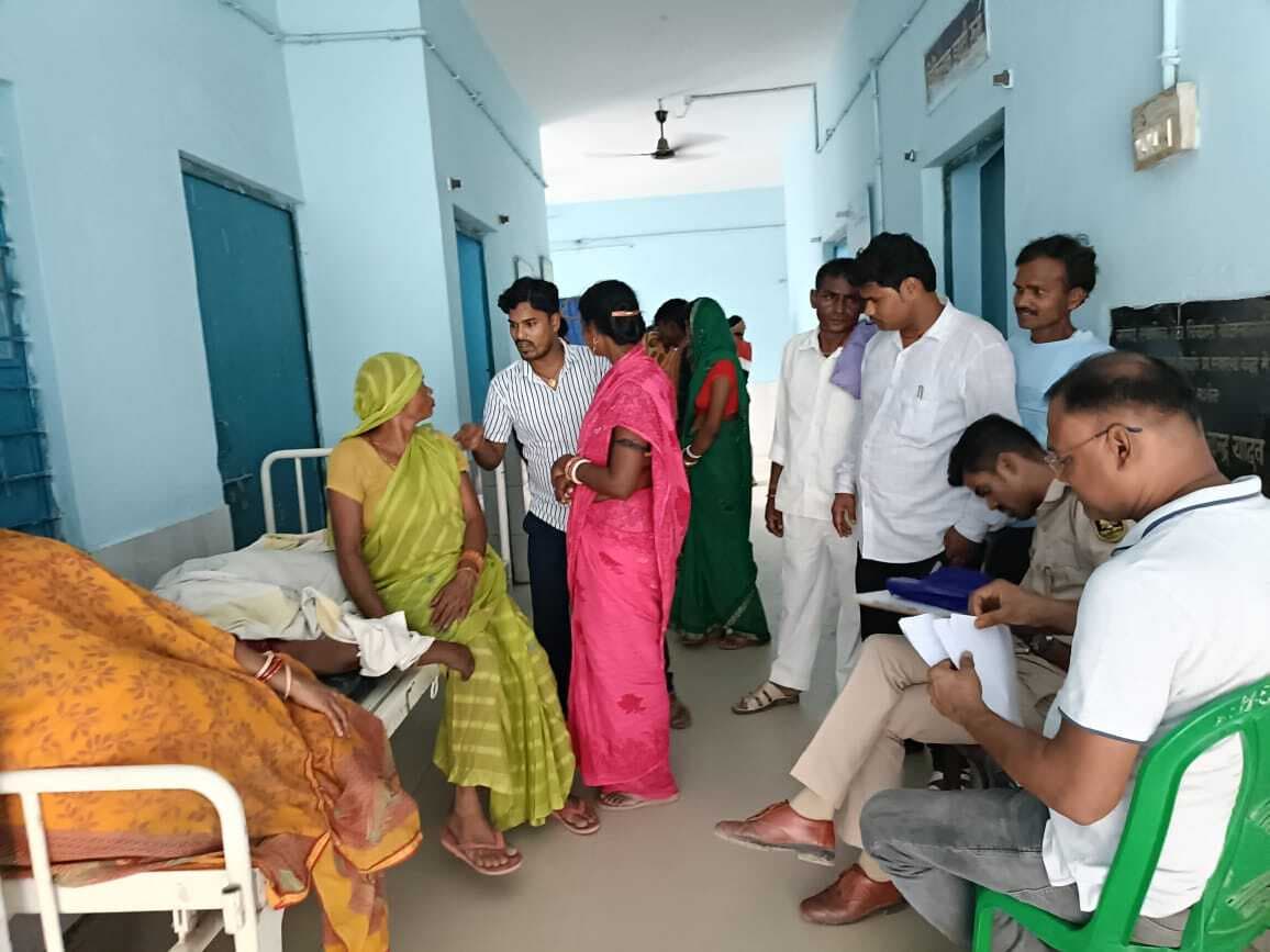 पुत्र के साथ रुपये निकासी के लिए बैंक जा रही महिला को बाइक सवार ने रौंदा, मौत