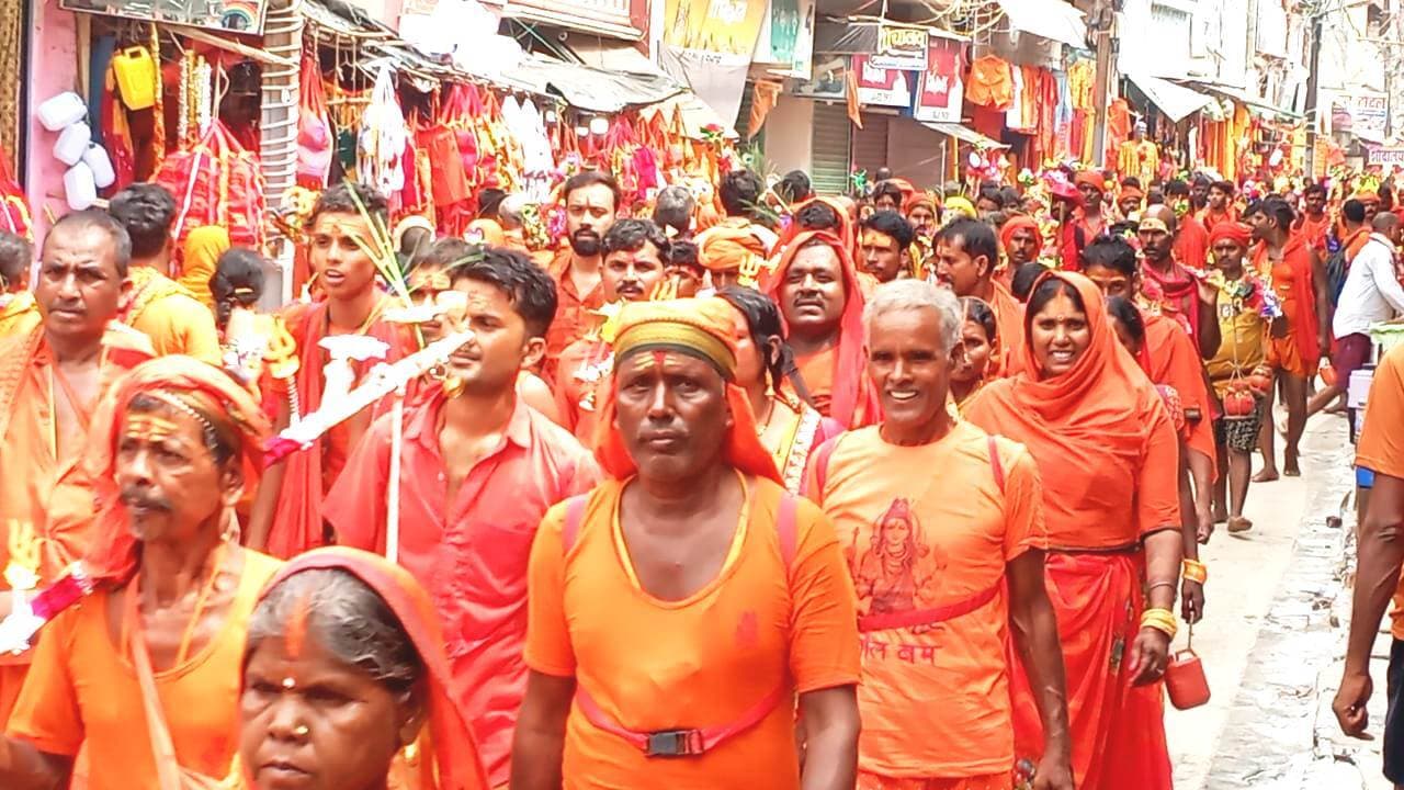 Bhagalpur news कांवरियों के पैर नहीं जले, बिछाया जायेगा लाल कारपेट