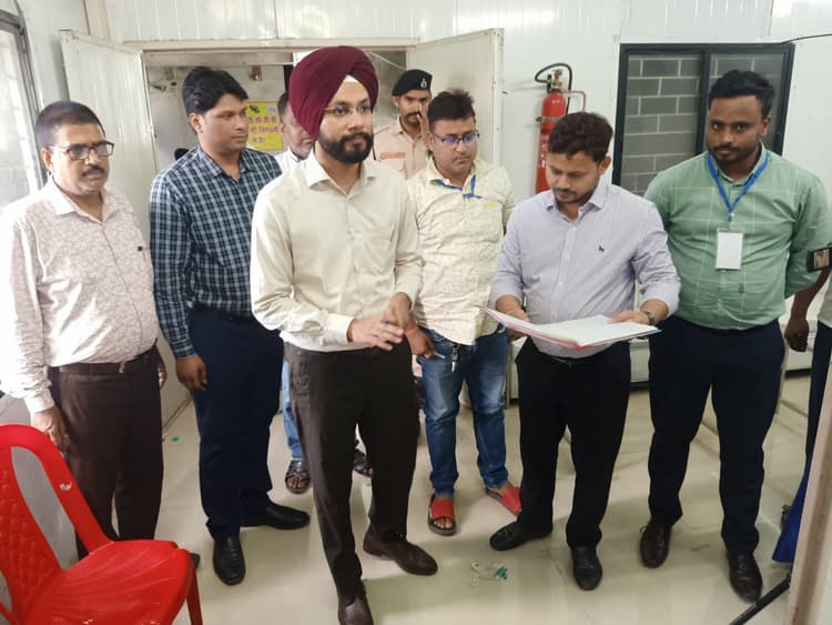 आम निर्वाचन-2025 के लिए ईवीएम का प्रथम स्तरीय जांच कार्य प्रगति पर, 22 तक होगा पूर्ण