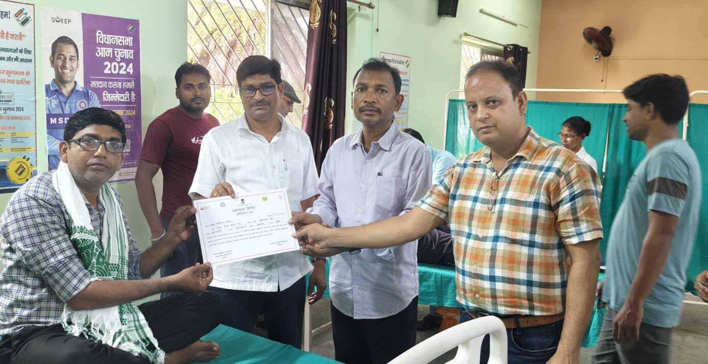 शिविर में युवाओं ने किया 16 यूनिट रक्तदान