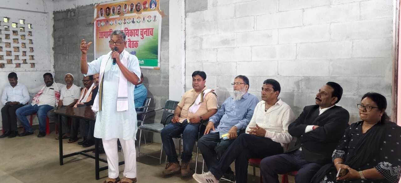 नगर पंचायत चुनाव के लिए कार्यकर्ता कमर कस लें : सांसद