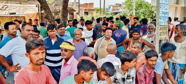 Gopalganj News : अमिषा को क्या पता कि उसके पिता ही उजाड़ देंगे उसकी मांग का सिंदूर