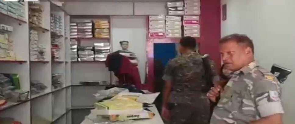 स्टूडियो और रेडीमेड कपड़े की दुकान से हजारों की चोरी