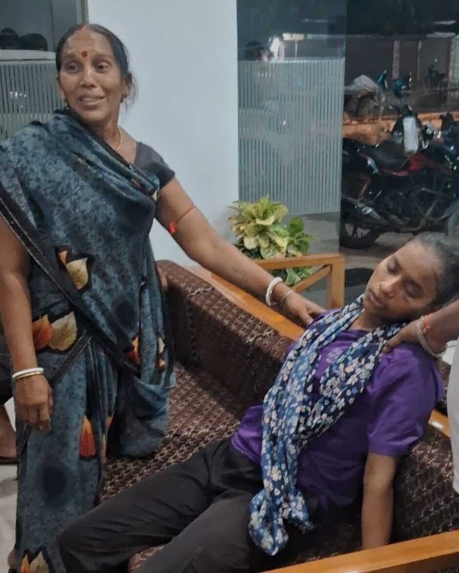 सार्वजनिक चापानल में पानी भरने को लेकर दो पक्षों में मारपीट, तीन सगी बहनें घायल