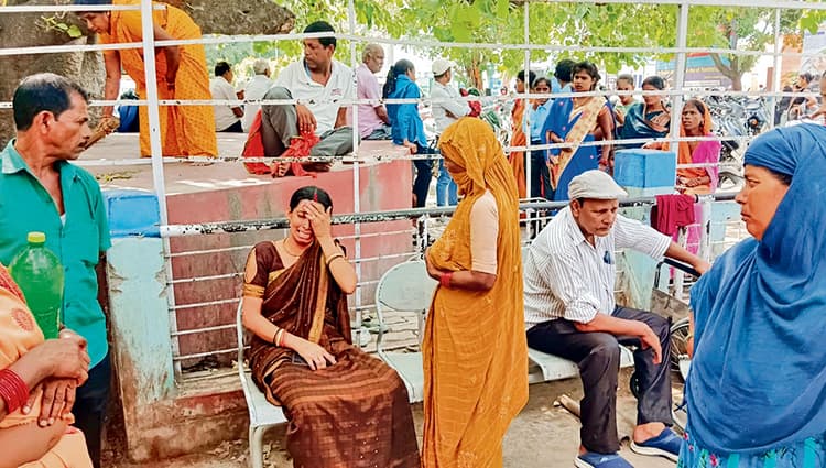 Gopalganj News : गर्मी बढ़ते ही जहरीले सांपों का बढ़ा कहर, जिले में सर्पदंश से दो महिलाओं की मौत
