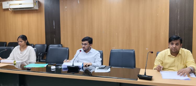 गोदामों पर किसी भी बिचौलिये या डीलर को जाने की अनुमति नहीं होगी