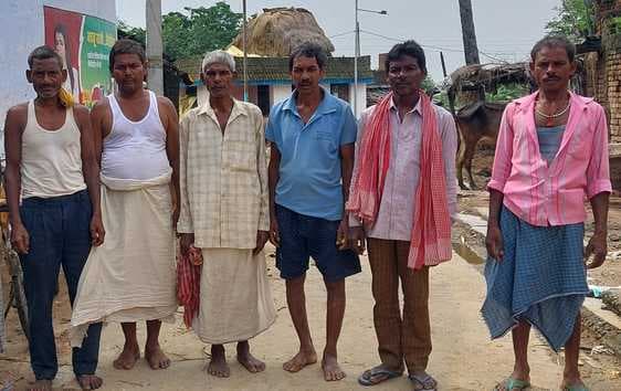 महागामा में आवंटन के बावजूद धान बीज का वितरण नहीं, किसानों में आक्रोश