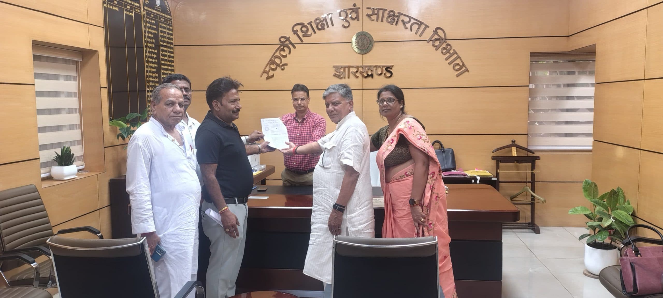 Giridih News: पीडीएस लाइसेंस ट्रांसफर करने की गाइडलाइन जारी करें : संघ