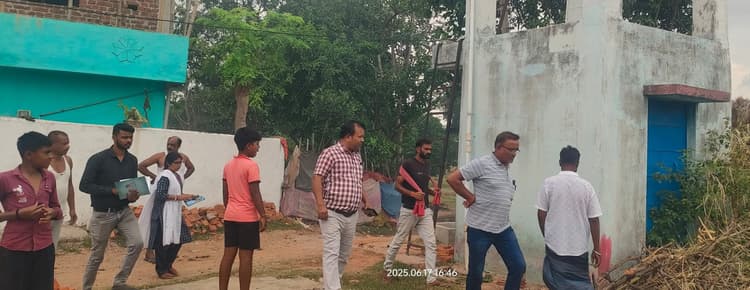 Giridih News: डीसी के निर्देश पर बीडीओ ने की जलमीनारों की जांच