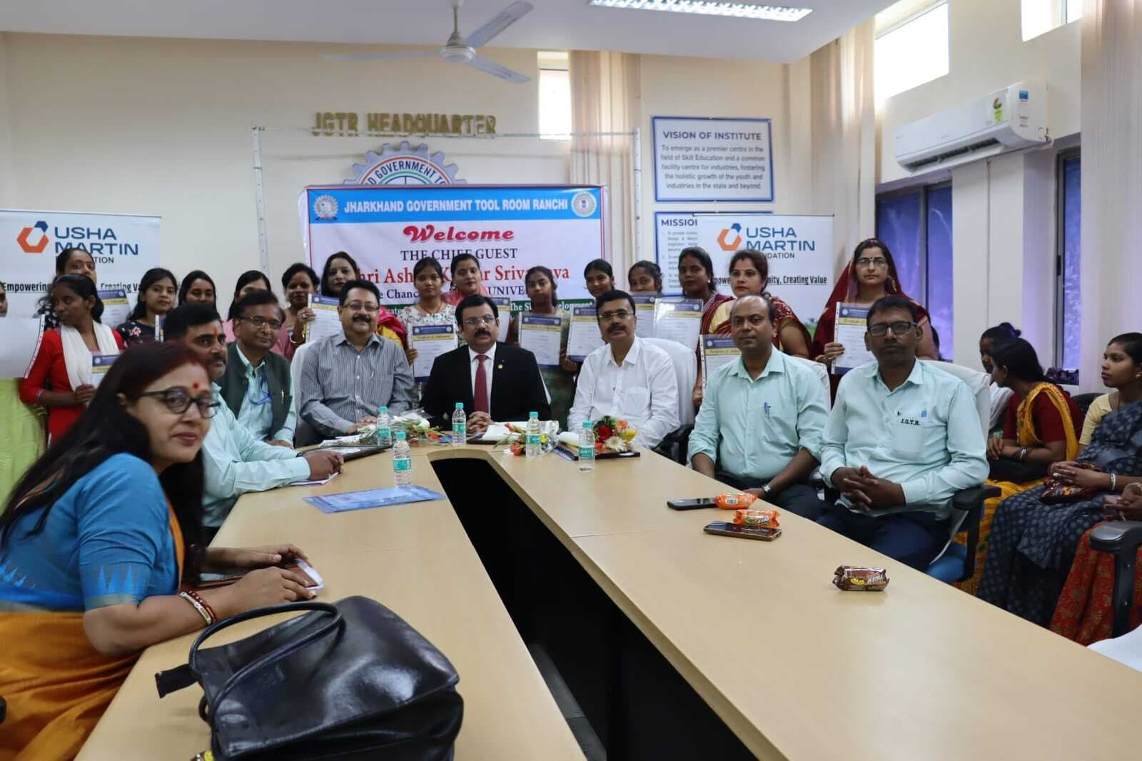 Ranchi News : आत्मनिर्भरता के लिए कुशलता आवश्यक : कुलपति