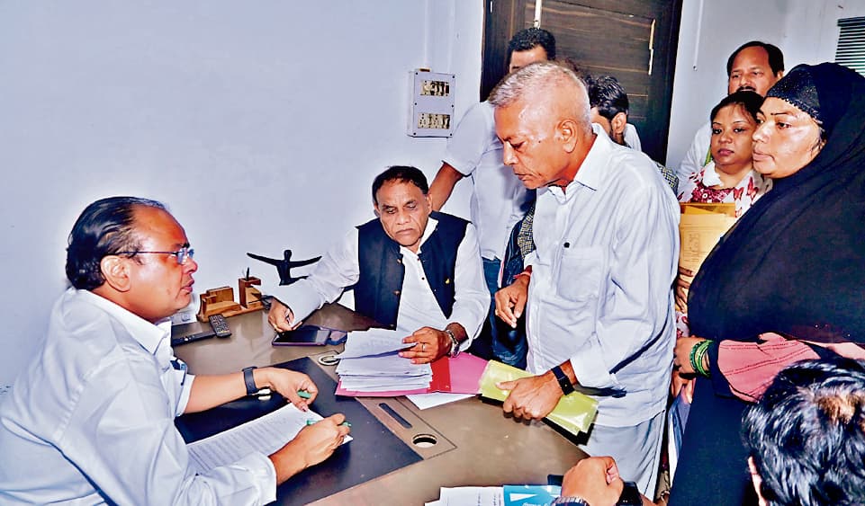 Political news : स्वास्थ्य विभाग में सुधार से भाजपा बौखला गयी : स्वास्थ्य मंत्री