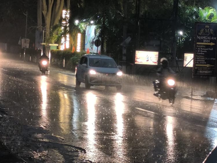 Deoghar News : देवघर में बंगाल के रास्ते प्रवेश हुआ मानसून, आज 28 एमएम बारिश का अनुमान