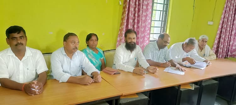 किसानों को खाद की किल्लत नहीं होने दी जायेगी : बीडीओ