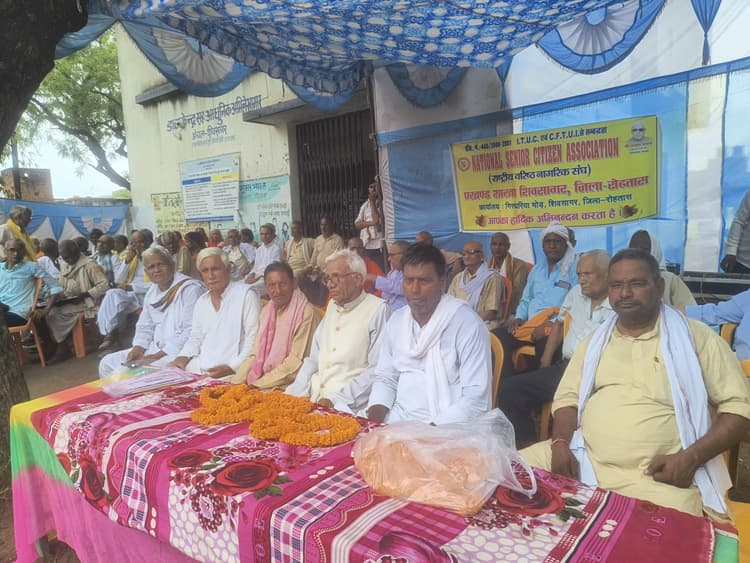 मांगें पूरी नहीं हुईं, तो मुख्यमंत्री का घेराव करेंगे वरिष्ठ नागरिक