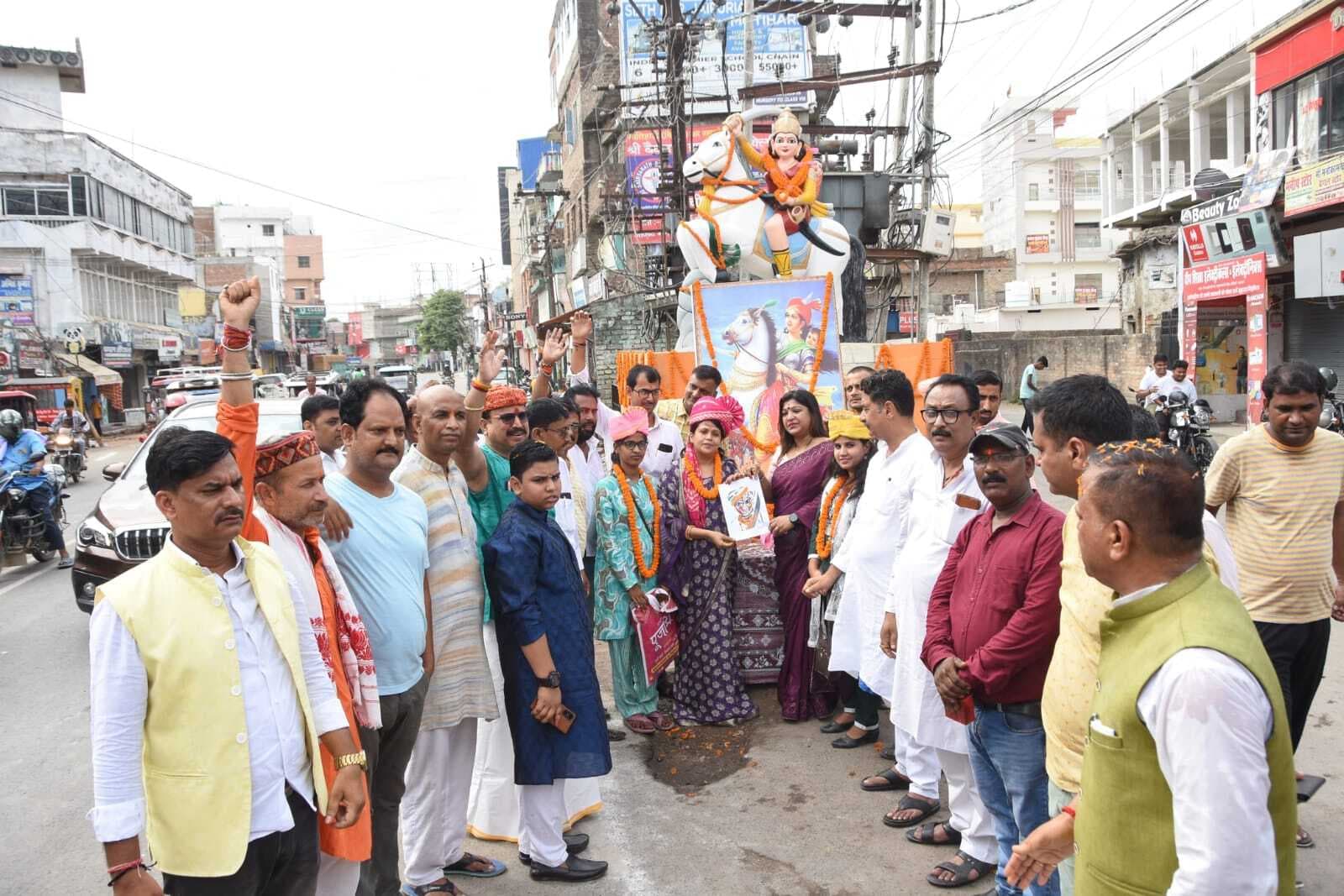 Motihari: रानी लक्ष्मीबाई की पुण्यतिथि पर दी गयी श्रद्धांजलि