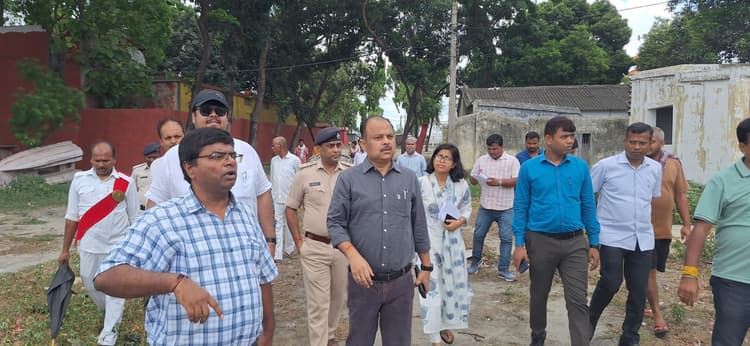 मत्स्यगंधा झील का डीएम ने किया स्थलीय निरीक्षण