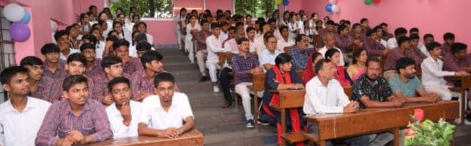 ओरिएंटेशन प्रोग्राम में विद्यार्थियों ने जानी करियर की बारीकी