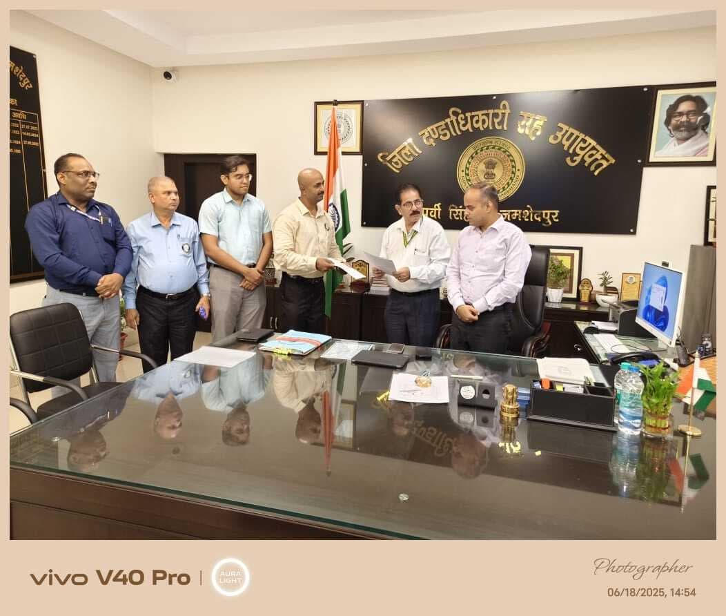 Jamshedpur news. डुमरिया में जेरियाट्रिक केयर परियोजना के संचालन के लिए स्वास्थ्य विभाग ने किया एमओयू