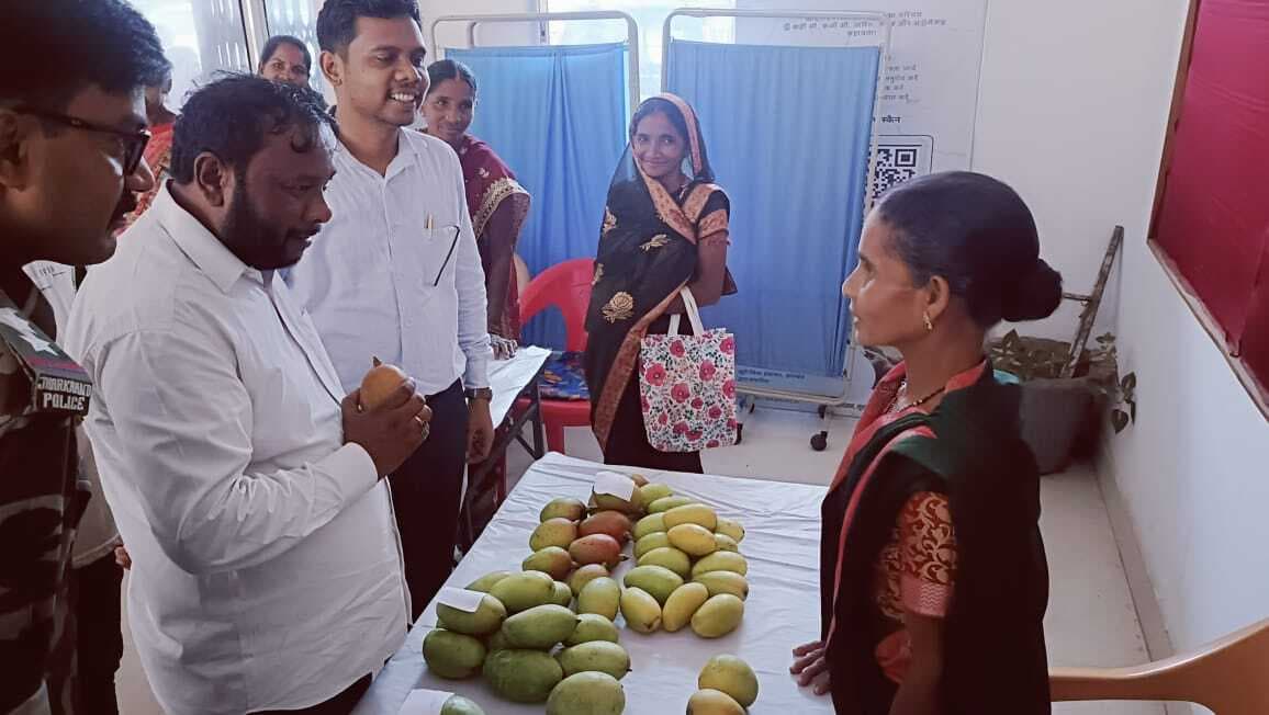 रनिया में अबुआ आवास के लाभुकों को कराया गया गृह प्रवेश