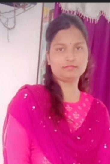 hajipur news. सड़क पार करने के दौरान बोलेरो की टक्कर से युवती की मौत, भाई गंभीर रूप से जख्मी