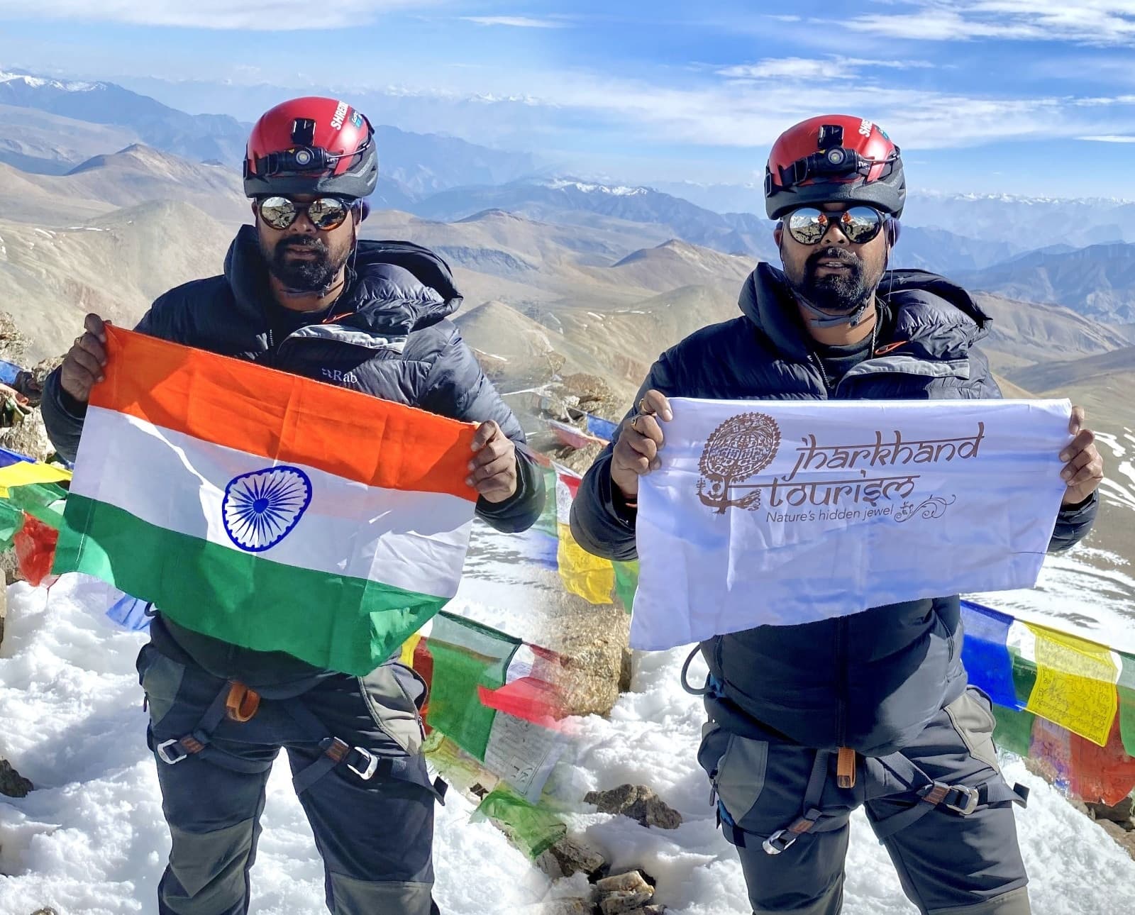 Bokaro News : कसमार के शशि शेखर ने 6,070 मीटर ऊंची यूटी कांगड़ी-1 पर फहराया तिरंगा