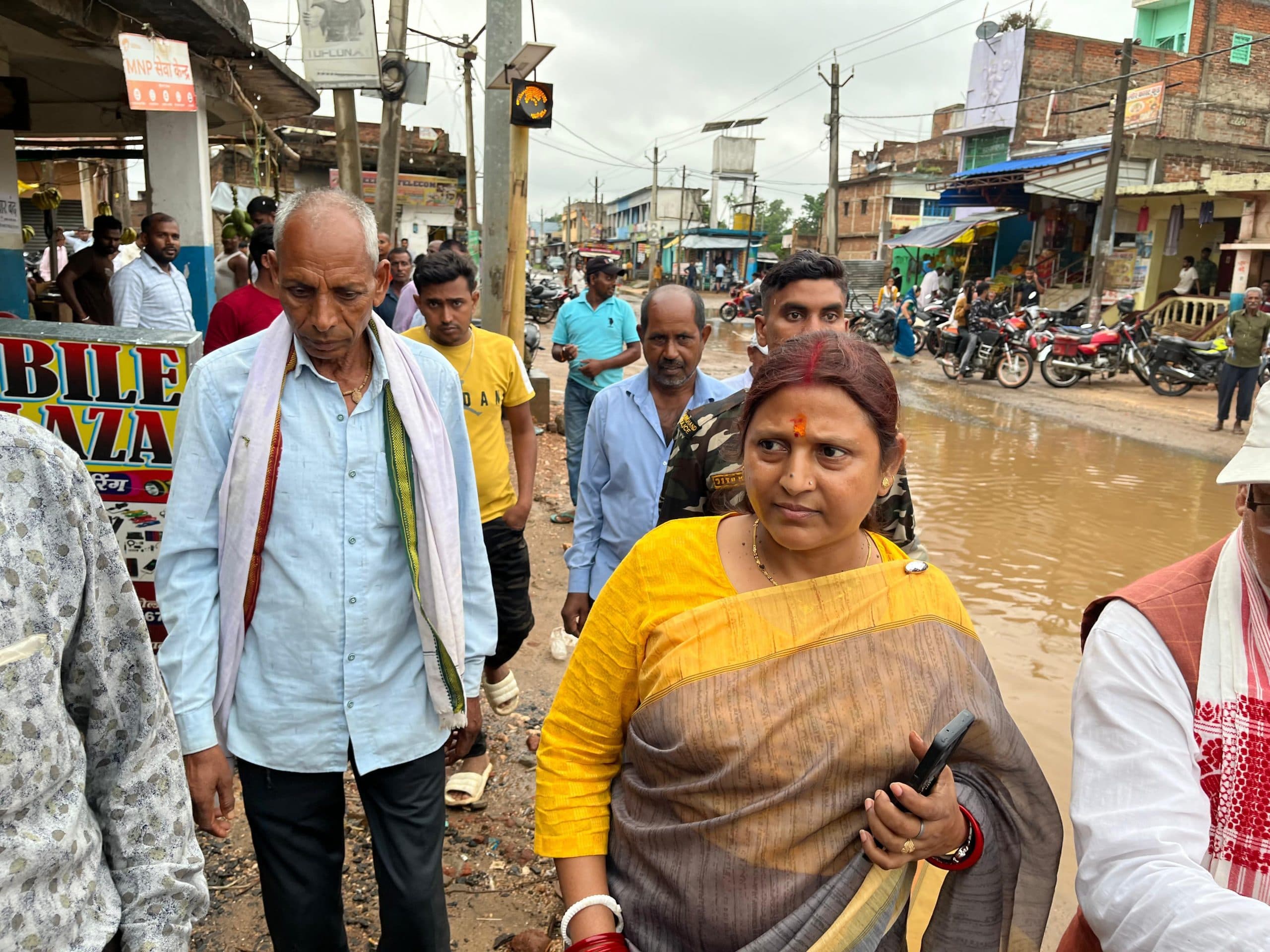 Giridih News: विधायक ने लिया जलजमाव का जायजा