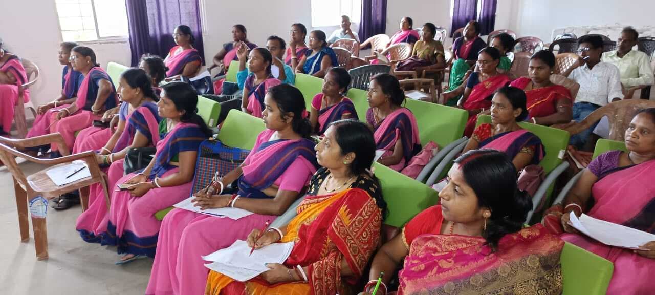 Dhanbad News : नजरी-नक्शा को लेकर बीडीओ ने की बैठक