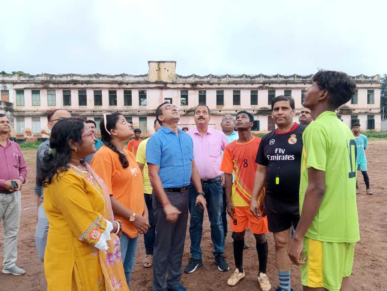 Deoghar News : अंडर-17 के फाइनल में आरएल सर्राफ ने आरमित्रा प्लस टू को 2-1 से हराया