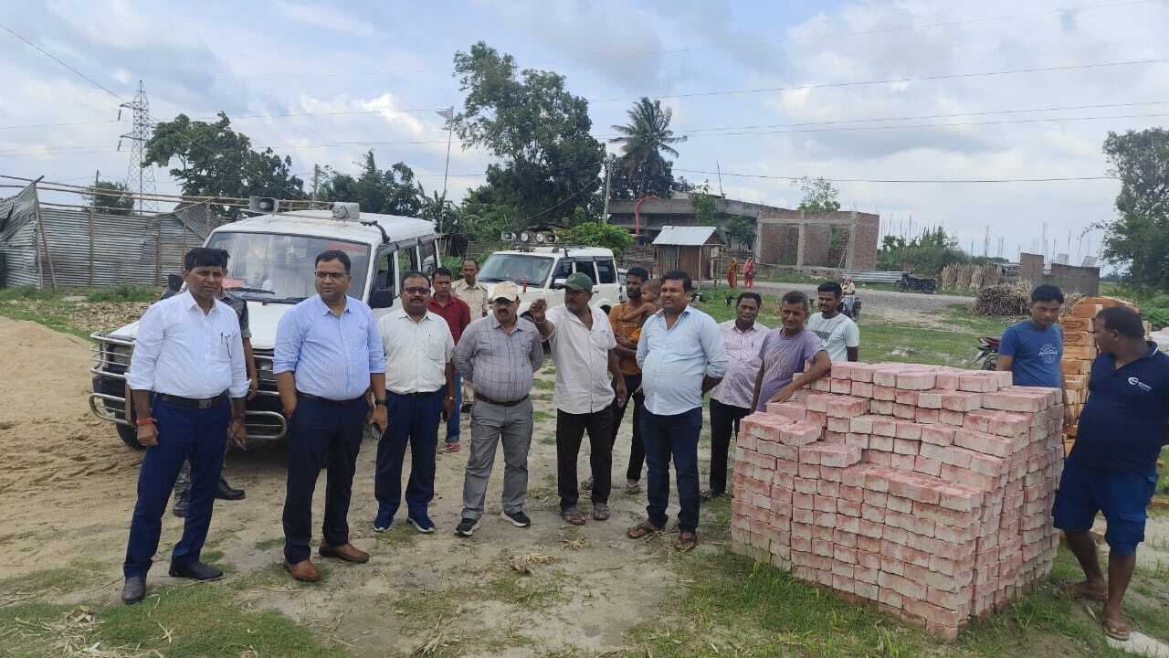 खेल मैदान का एसडीओ ने किया निरीक्षण