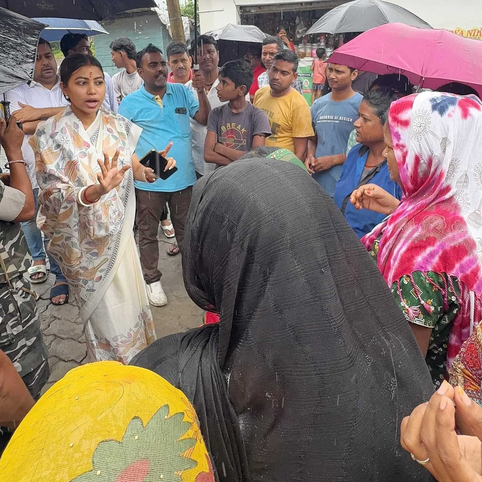 Jamshedpur news. विधायक पूर्णिमा साहू ने तटीय इलाकों का किया निरीक्षण, प्रशासनिक मशीनरी को दिये निर्देश