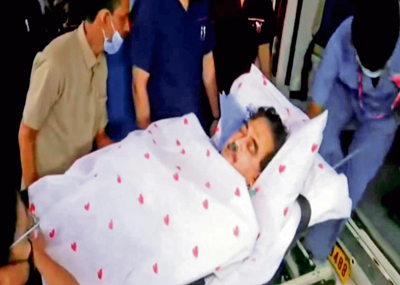 सांसद अभिजीत गांगुली को एम्स- दिल्ली ले जाया गया