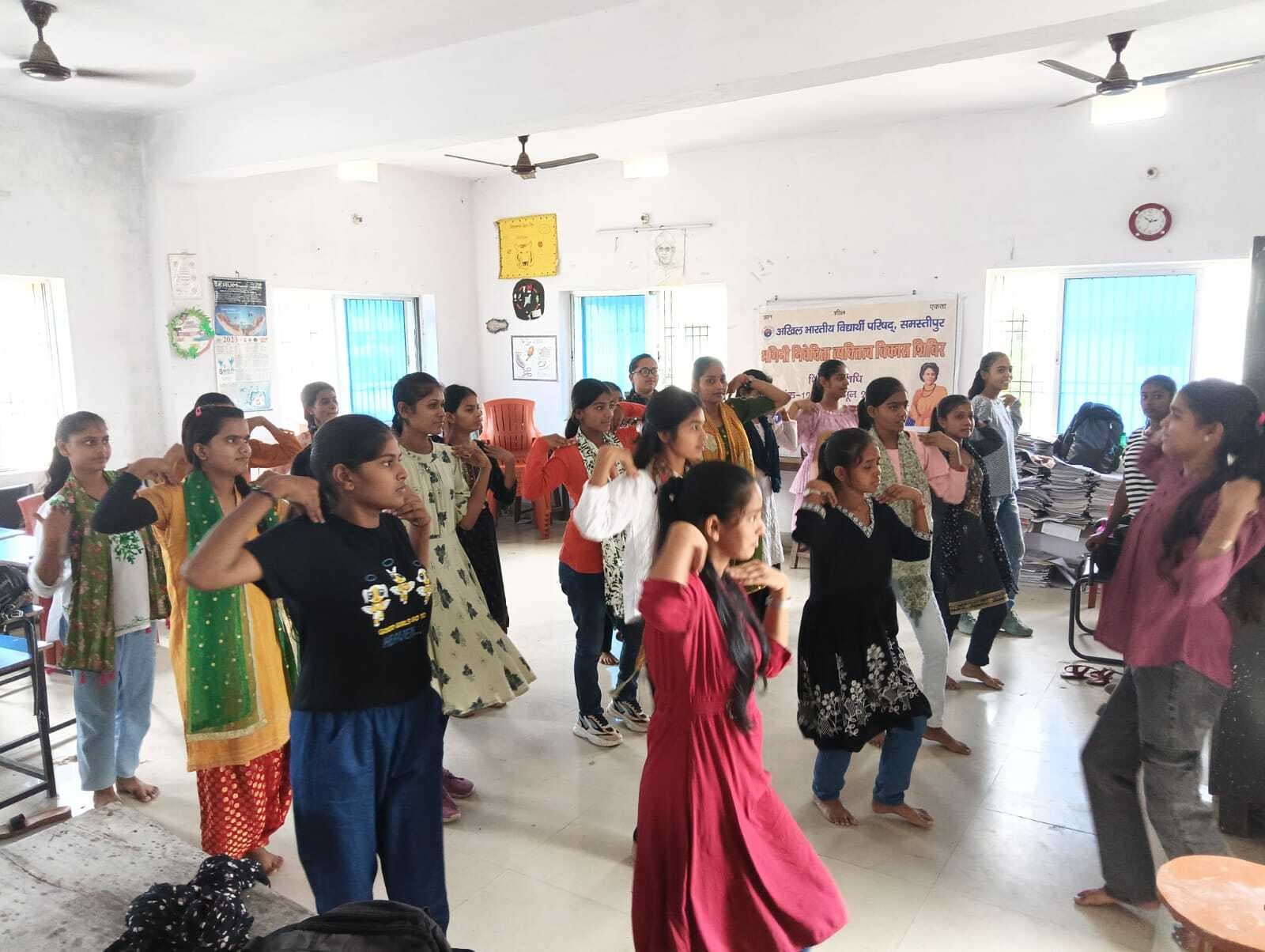 Samastipur News:नृत्य एक बेहतरीन शारीरिक गतिविधि है : आशी देव