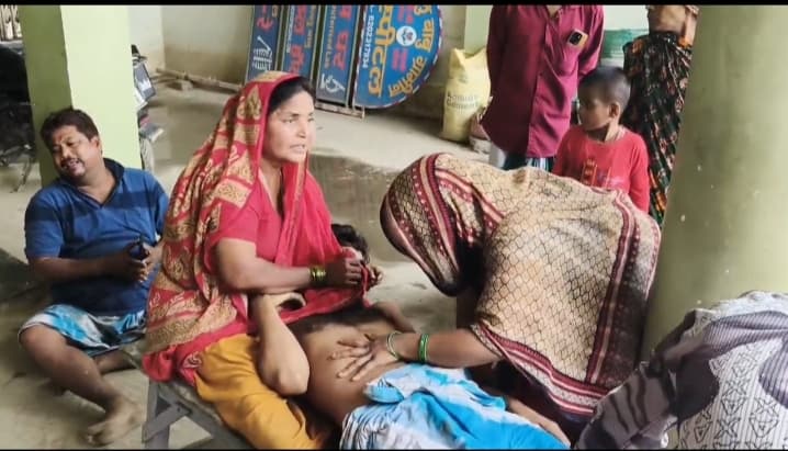 बिजली करंट की चपेट में आने से युवक की मौत