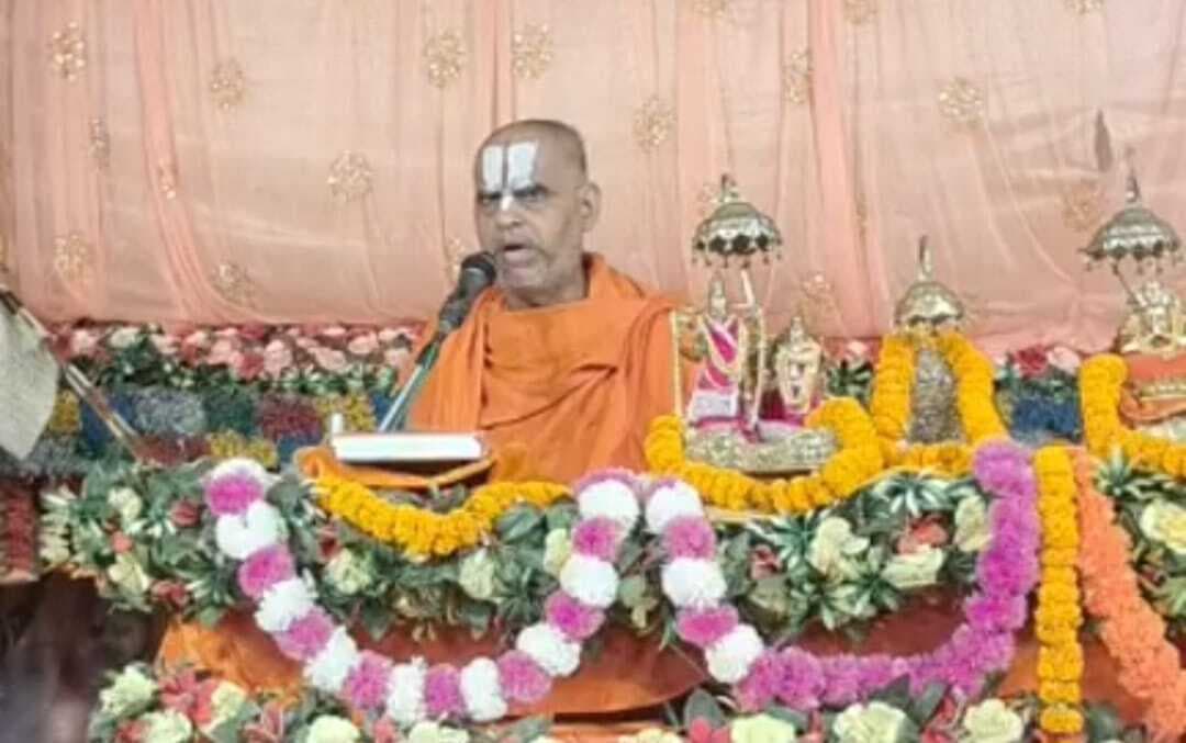 लोभ और लाभ से कोई अलग नहीं : जीयर स्वामी जी महाराज