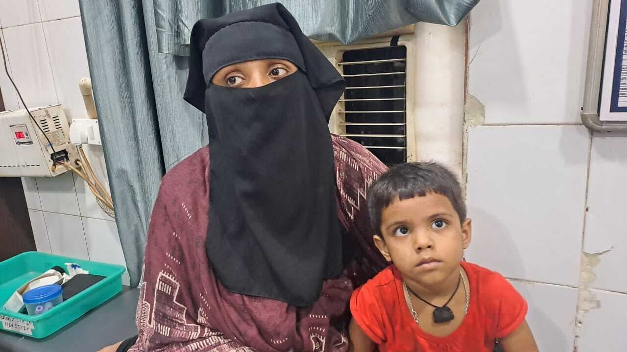 पत्नी ने पति पर लगाया तीन बच्चों के साथ नजरबंद रखने का आरोप