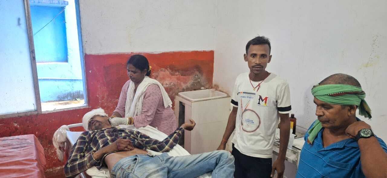 ऑटो के धक्के से बाइक चालक जख्मी, रेफर