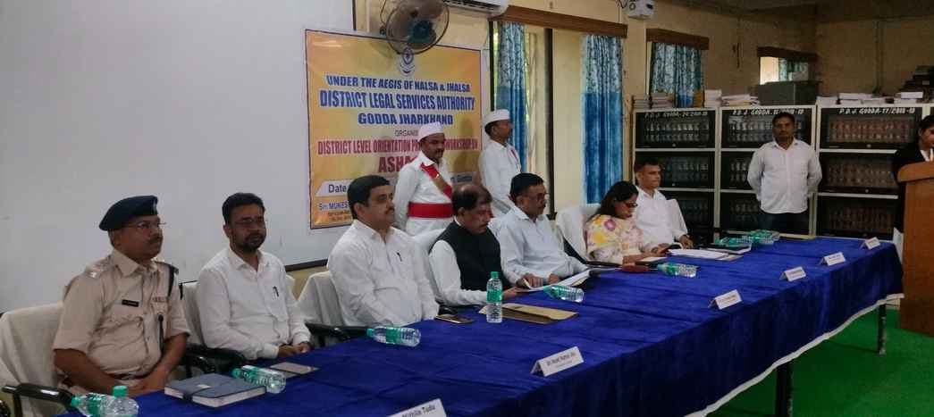 बालिका शिक्षा स्तर को बढ़ाकर बाल विवाह पर रोक संभव