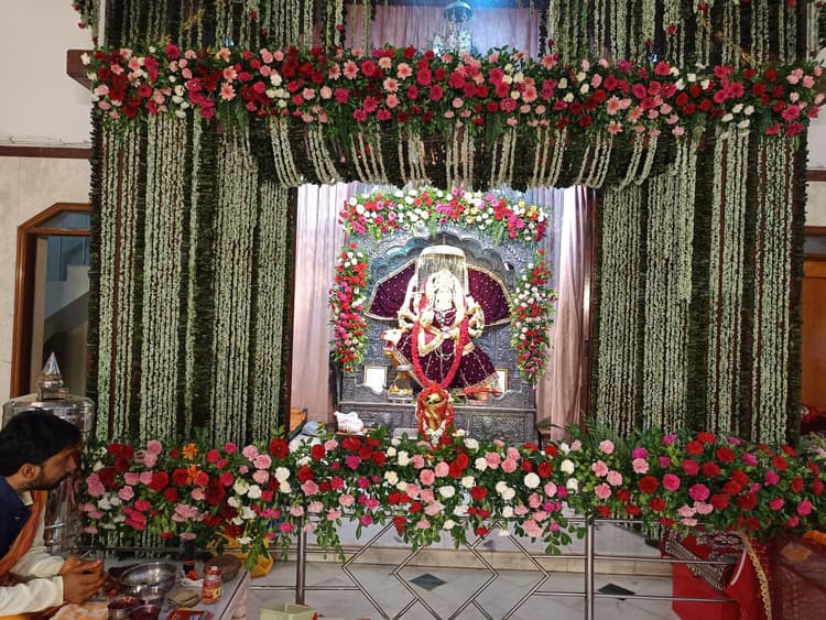 Ranchi news भक्तिभाव से मनाया दुर्गा मंदिर का 26वां स्थापना दिवस