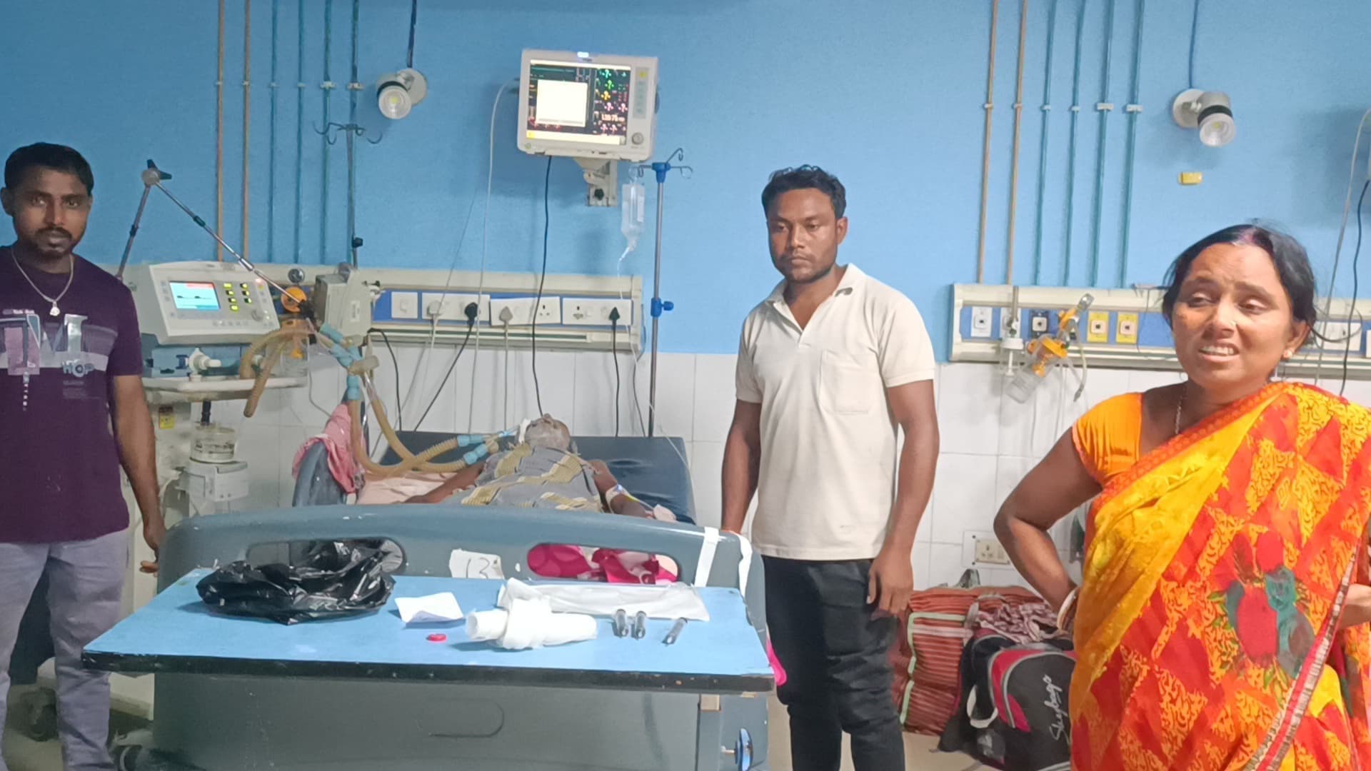 Dhanbad News : मरीज की मौत के बाद एसएनएमएमसीएच में हंगामा