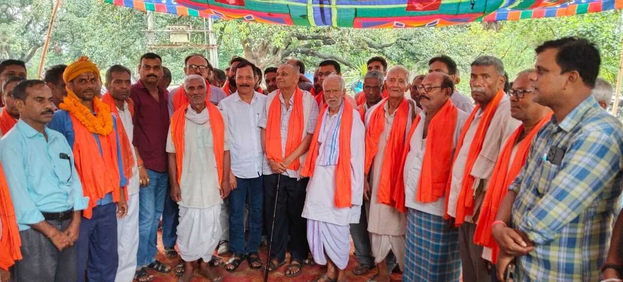 hajipur news. आपके विधायक-आपके द्वार कार्यक्रम के तहत सुनीं लोगों की समस्याएं