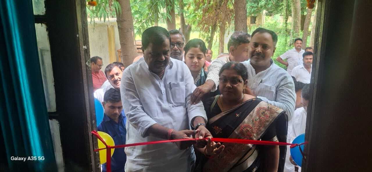 Motihari: मंत्री ने किया बीस सूत्री कार्यालय का उद्घाटन